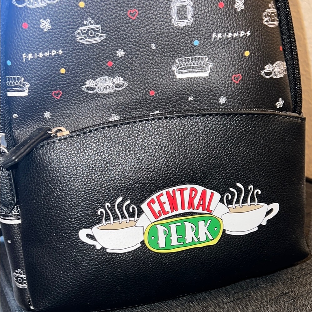 “Friends Central Perk” mini Backpack - Picture 4 of 7